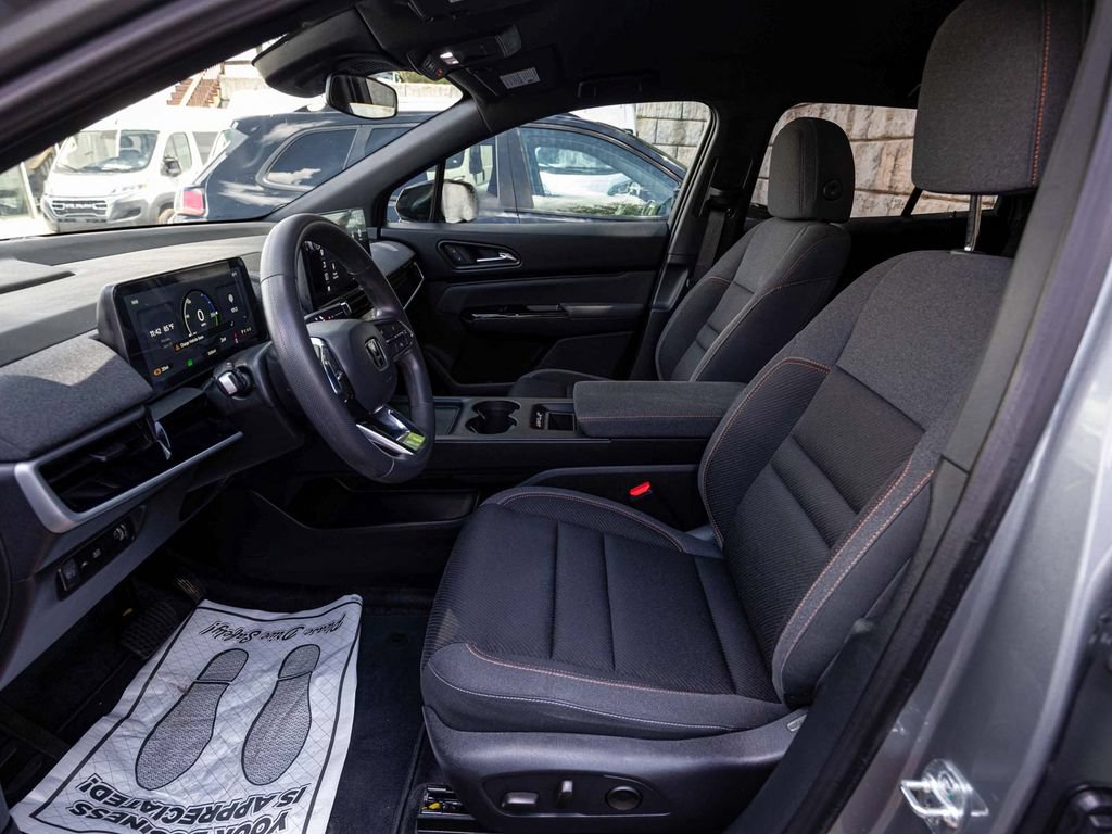 Used 2025 Honda Prologue EX image 25