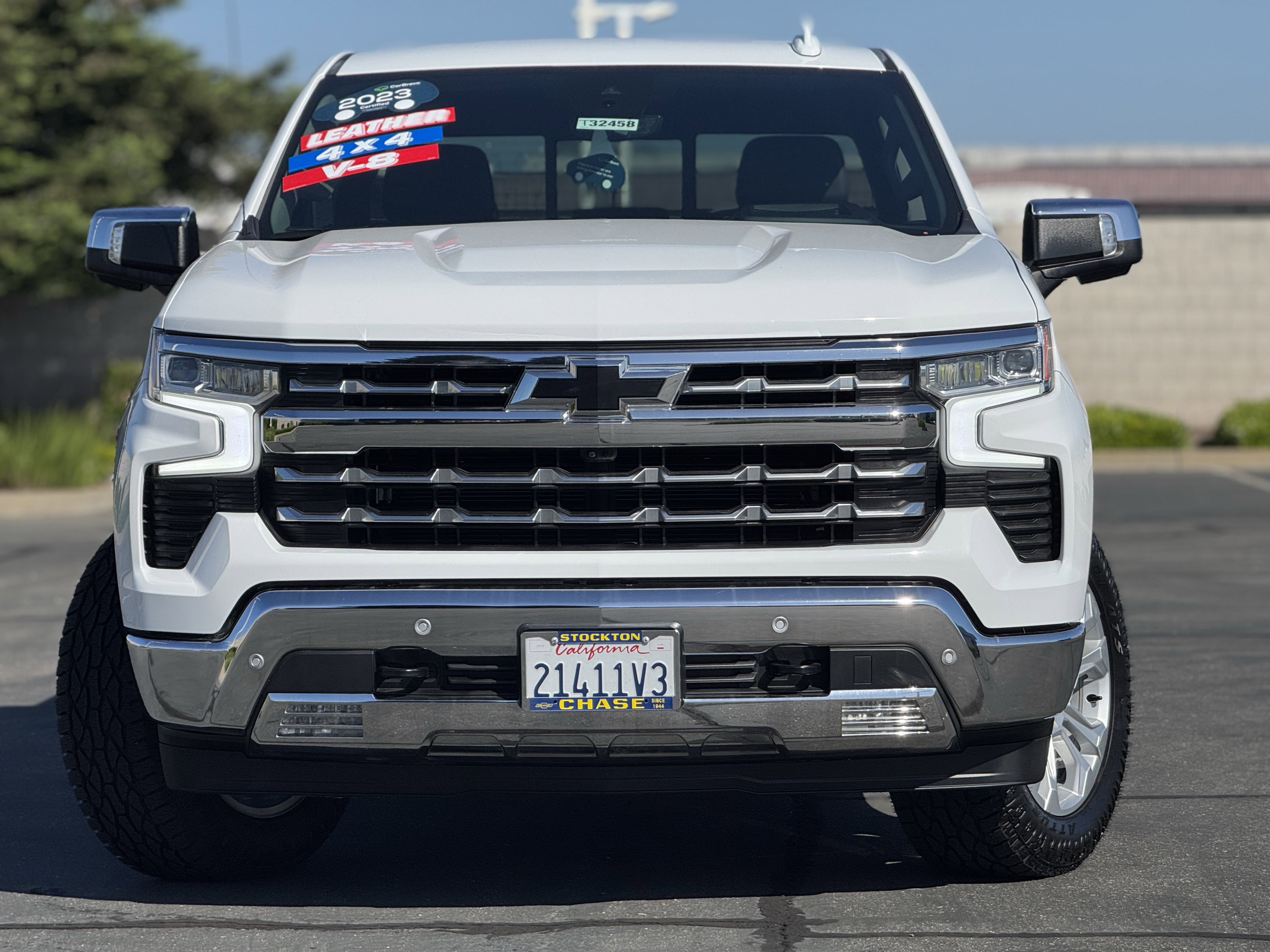 Used 2023 Chevrolet Silverado 1500 LTZ w/ Technology Package AWD/4WD image 2