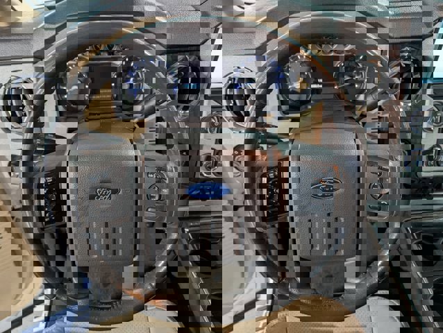 Used 2016 Ford F250 Lariat w/ Chrome Package image 28