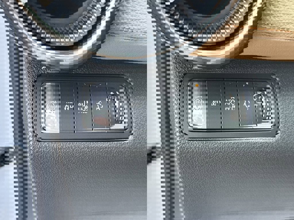 New 2026 Chevrolet Equinox ACTIV w/ Convenience Package III image 14