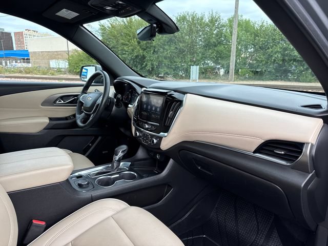 Used 2023 Chevrolet Traverse Premier w/ LPO, Floor Liner Package AWD/4WD image 28