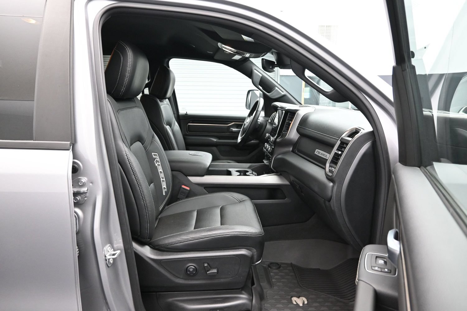 Used 2021 RAM 1500 Rebel w/ Rebel Level 1 Equipment Group AWD/4WD image 13