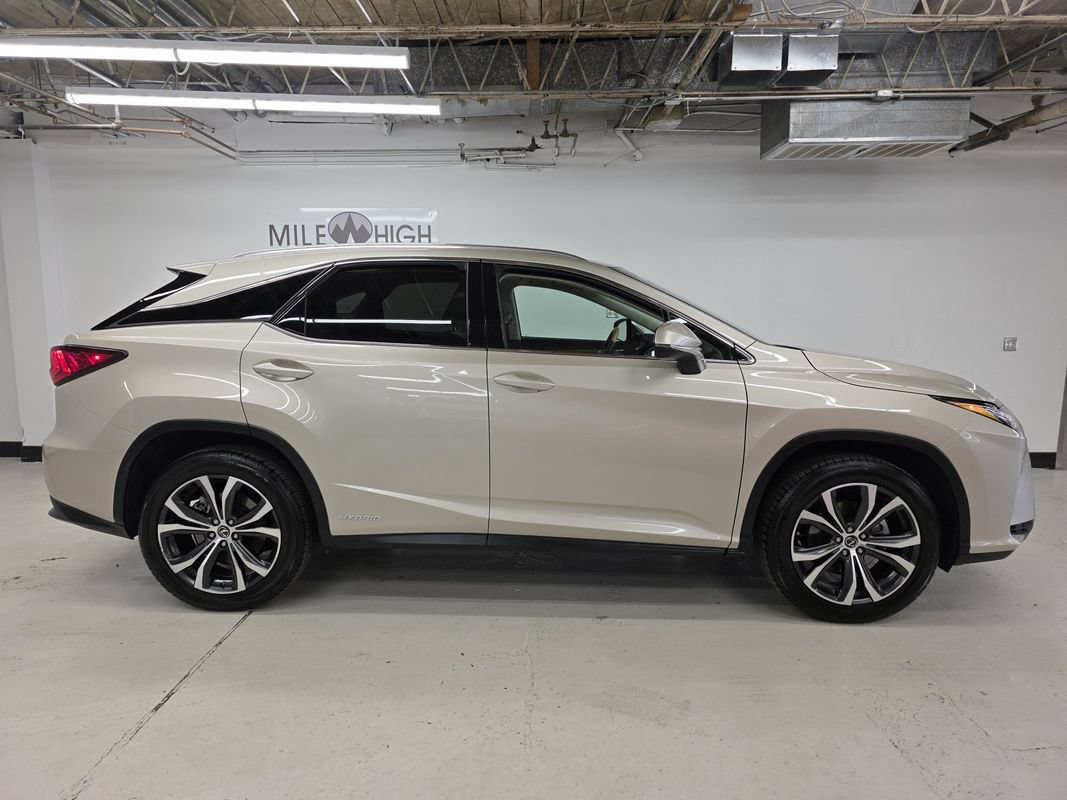 Used 2018 Lexus RX 450h AWD w/ Premium Package image 7