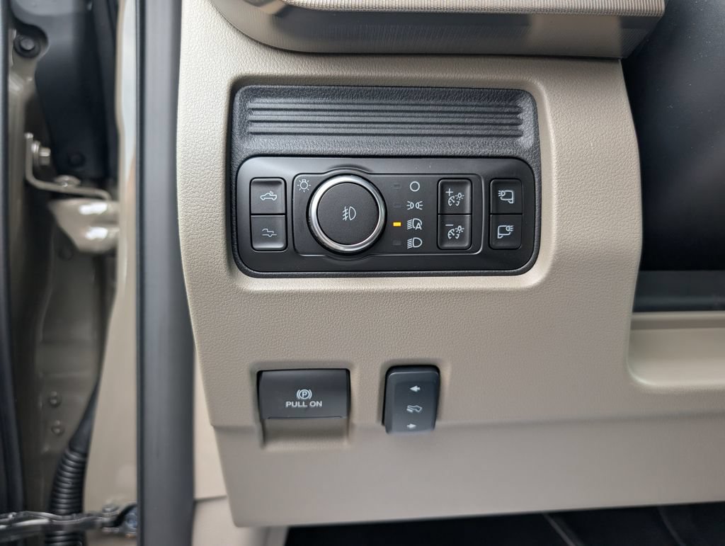 Used 2026 Ford F450 Platinum w/ Platinum Plus Package AWD/4WD image 23