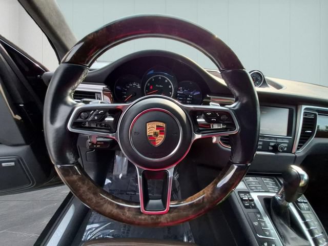 Used 2015 Porsche Macan Turbo AWD/4WD image 18