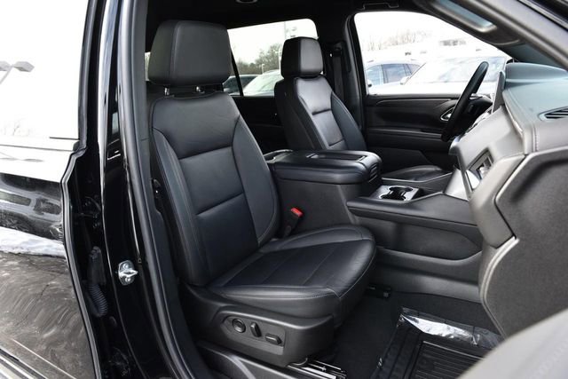 Used 2024 Chevrolet Suburban LT AWD/4WD image 20