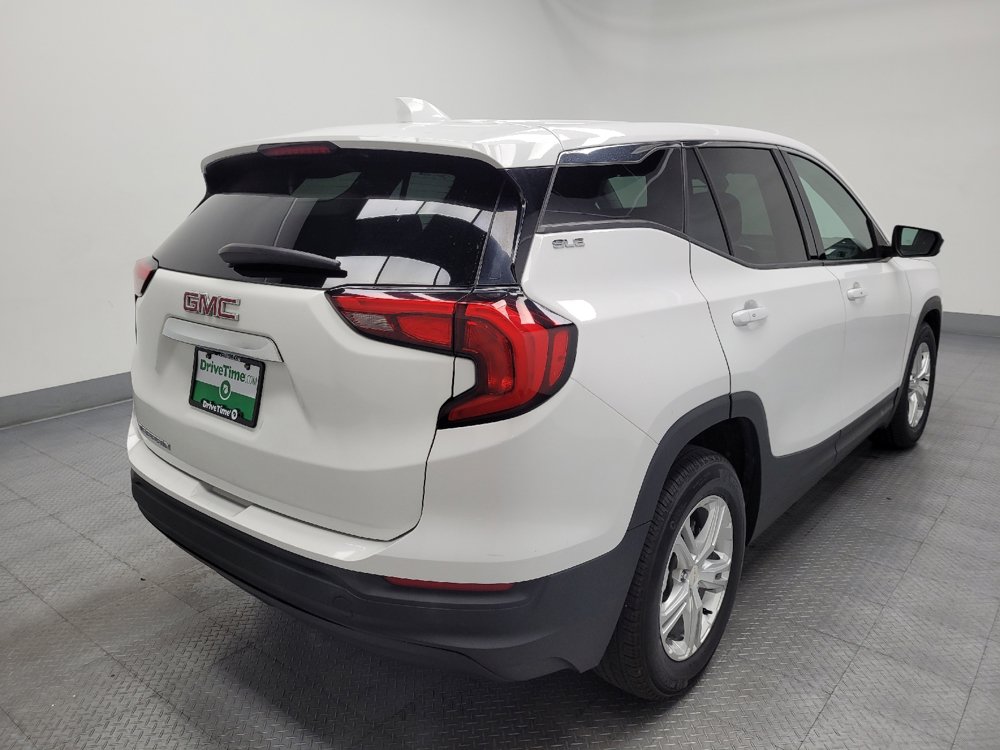 Used 2020 GMC Terrain SLE w/ LPO, Floor Liner Package FWD image 9