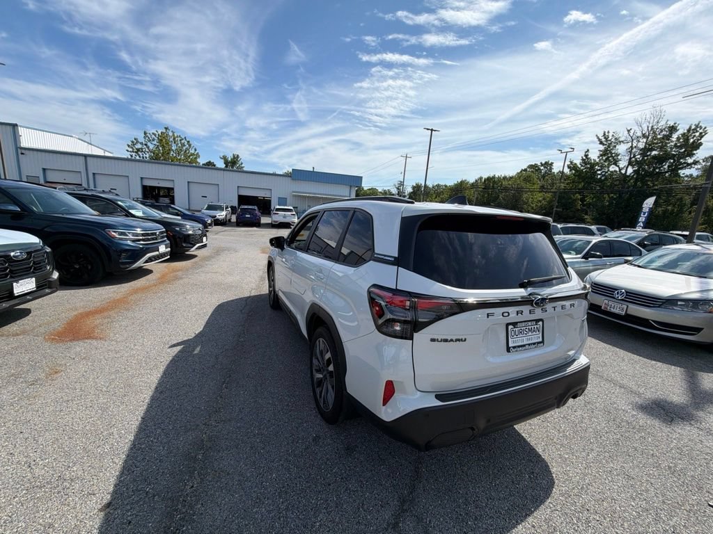 Used 2025 Subaru Forester Touring AWD/4WD image 6