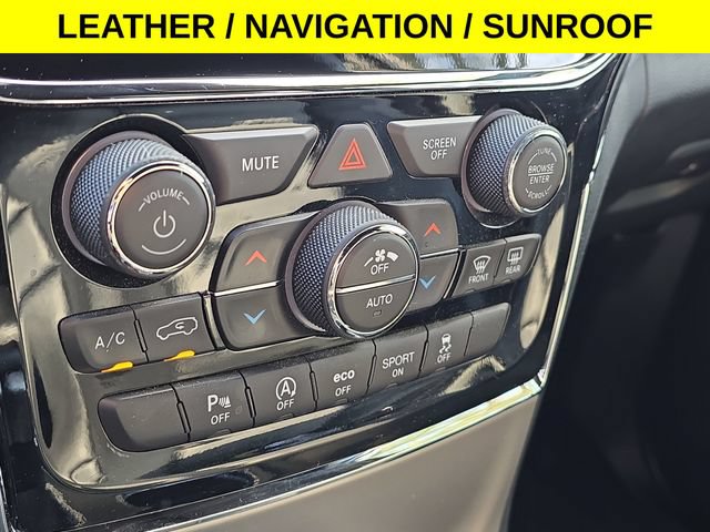 Used 2020 Jeep Grand Cherokee Limited AWD/4WD image 23