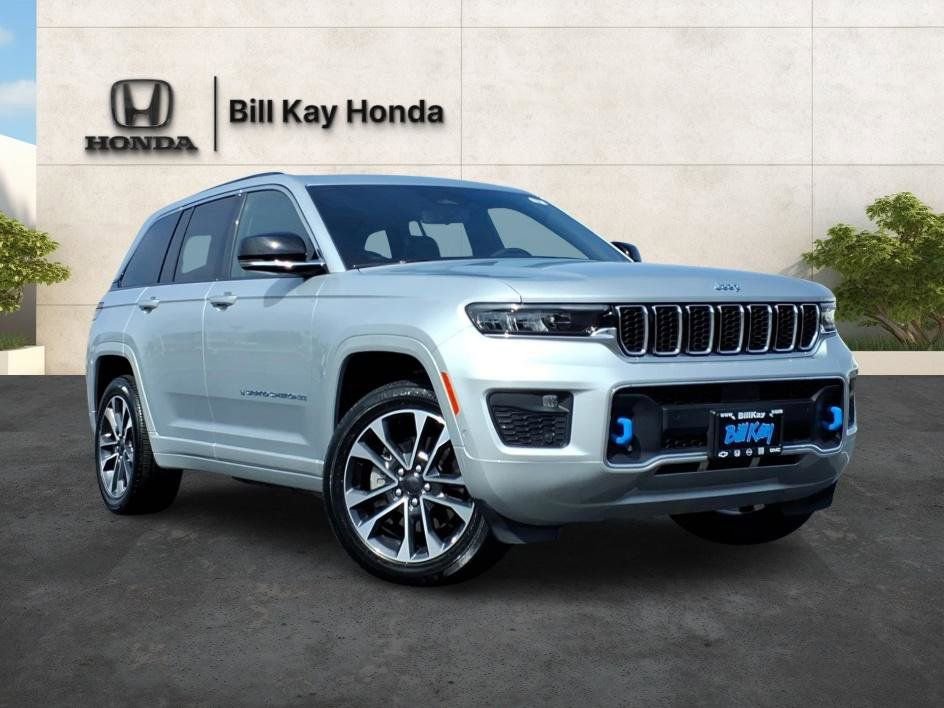 Used 2022 Jeep Grand Cherokee Overland w/ Luxury Tech Group IV image 1