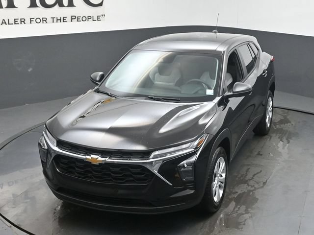 New 2026 Chevrolet Trax LS FWD image 25