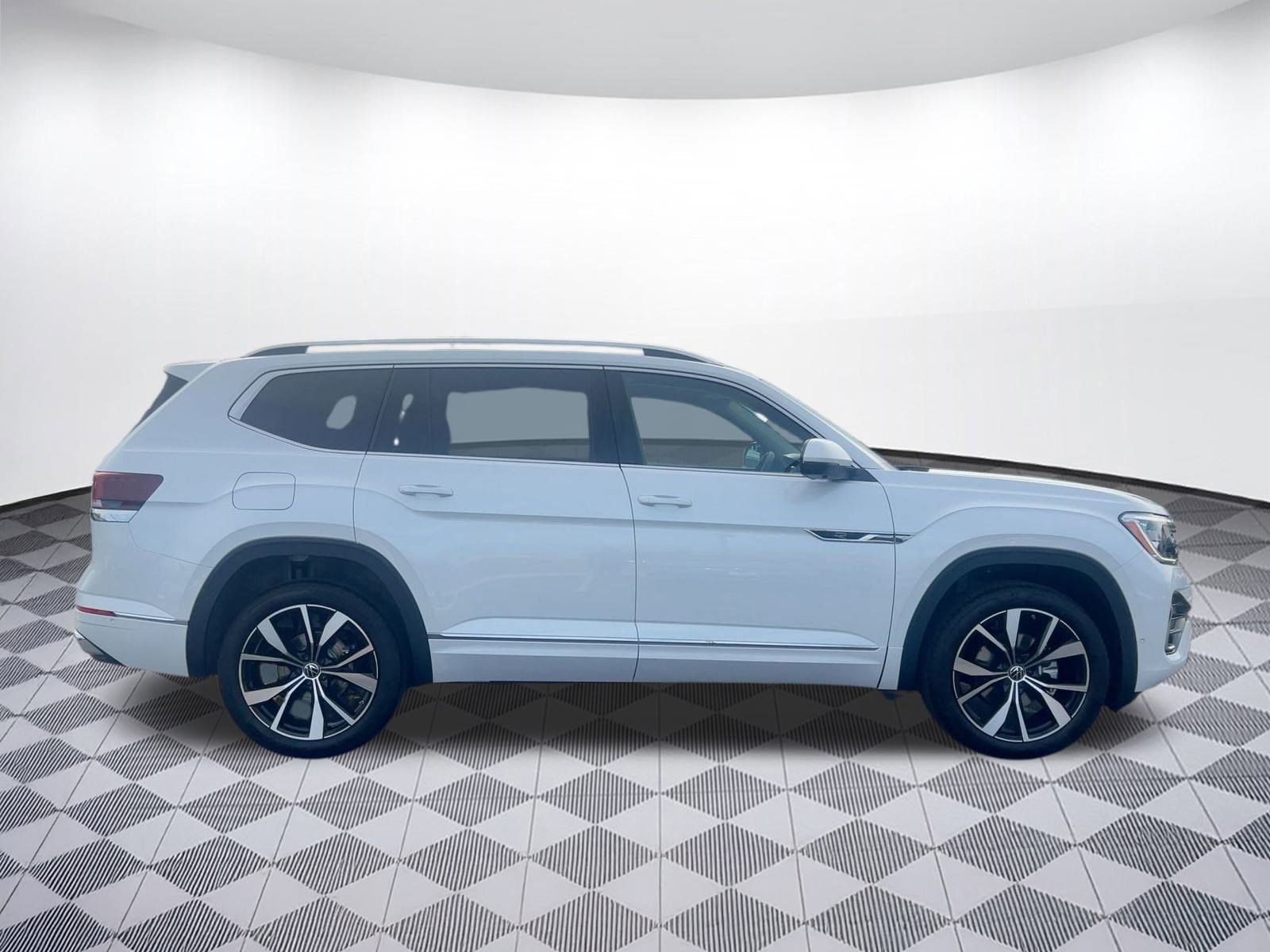 New 2026 Volkswagen Atlas SEL Premium R-Line image 8