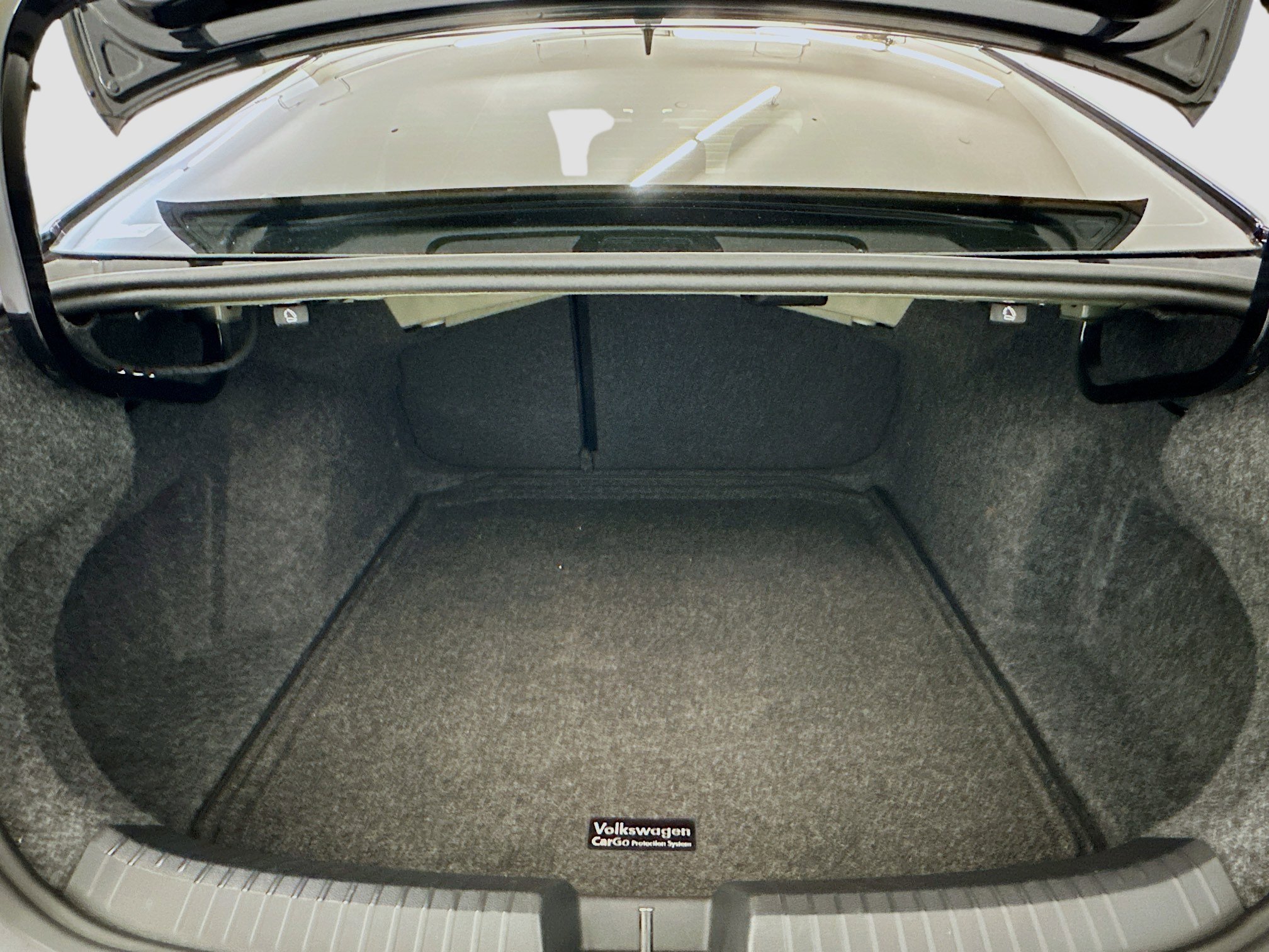 Used 2025 Volkswagen Jetta Sport image 29