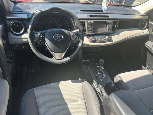 Used 2015 Toyota RAV4 XLE AWD/4WD image 10