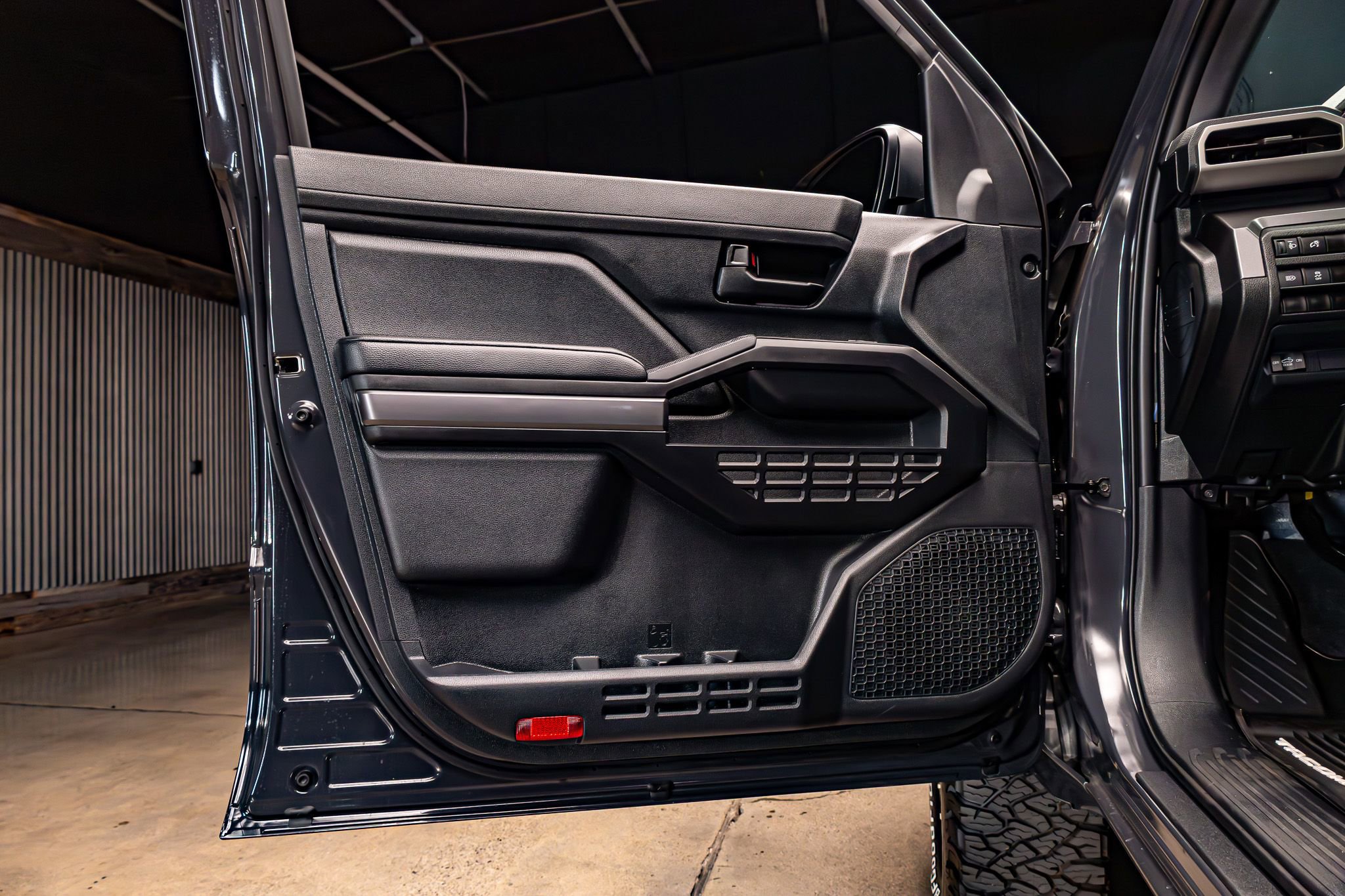 Used 2026 Toyota Tacoma SR5 AWD/4WD image 27