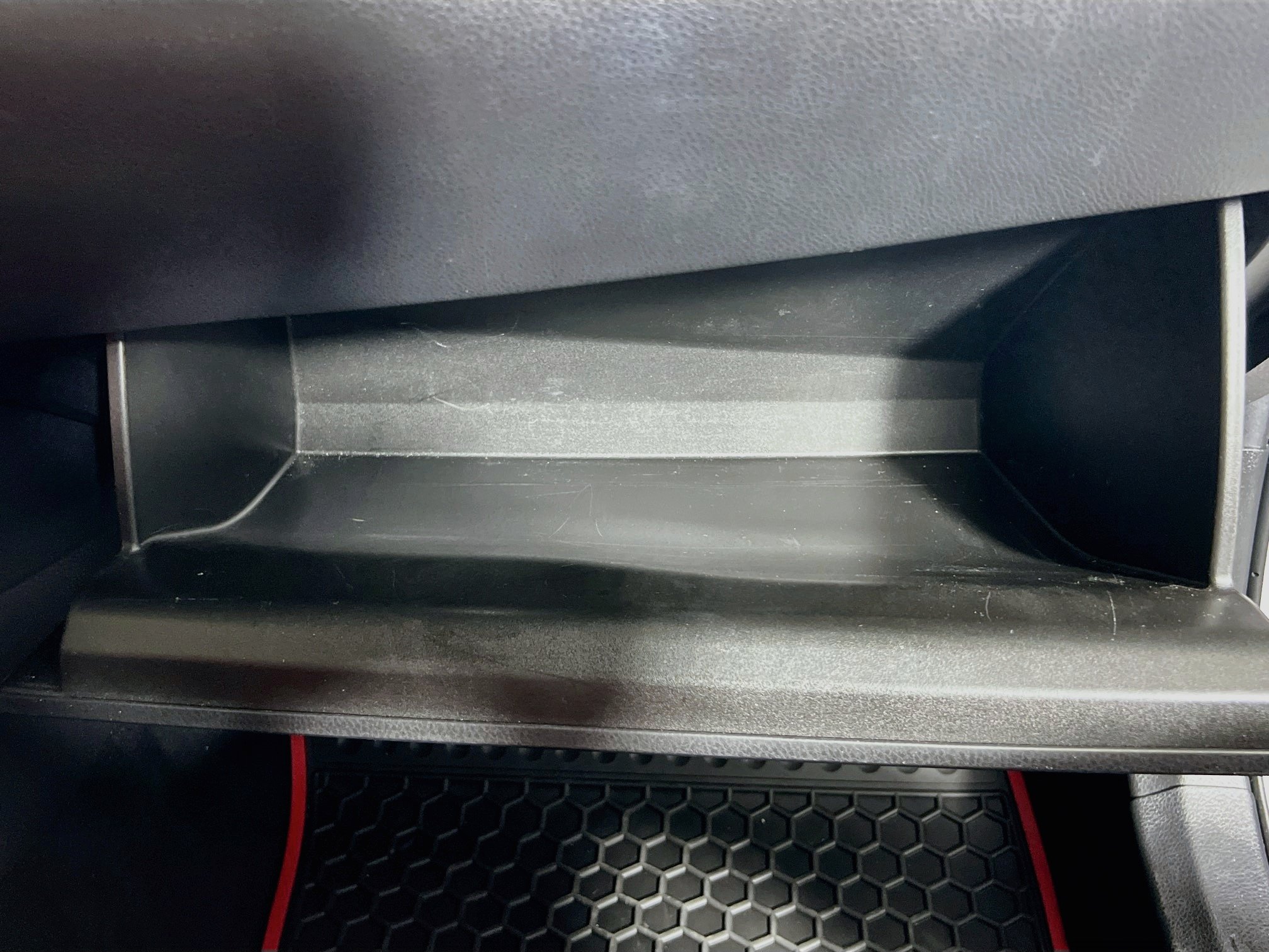 Used 2019 Toyota C-HR XLE FWD image 35