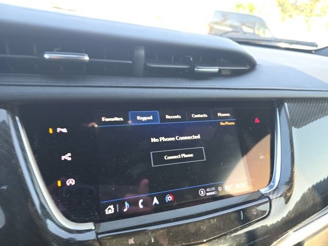 Used 2023 Cadillac XT6 Sport w/ Technology Package AWD/4WD image 10