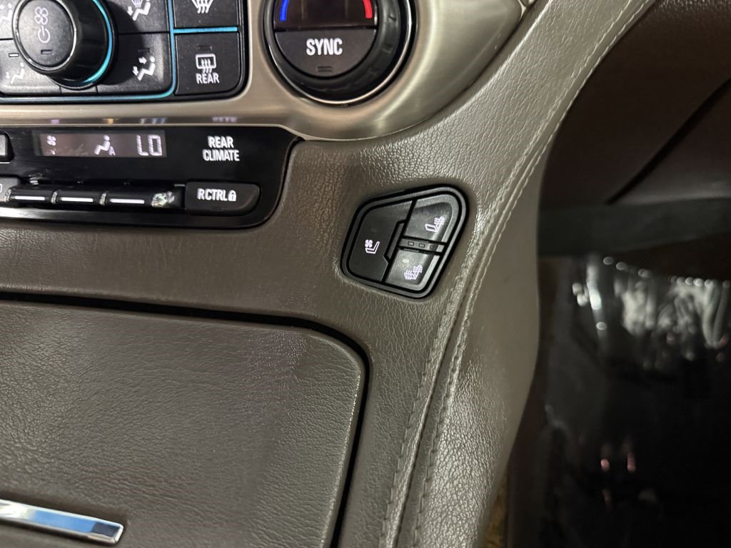 Used 2018 GMC Yukon XL Denali w/ Denali Ultimate Package image 22