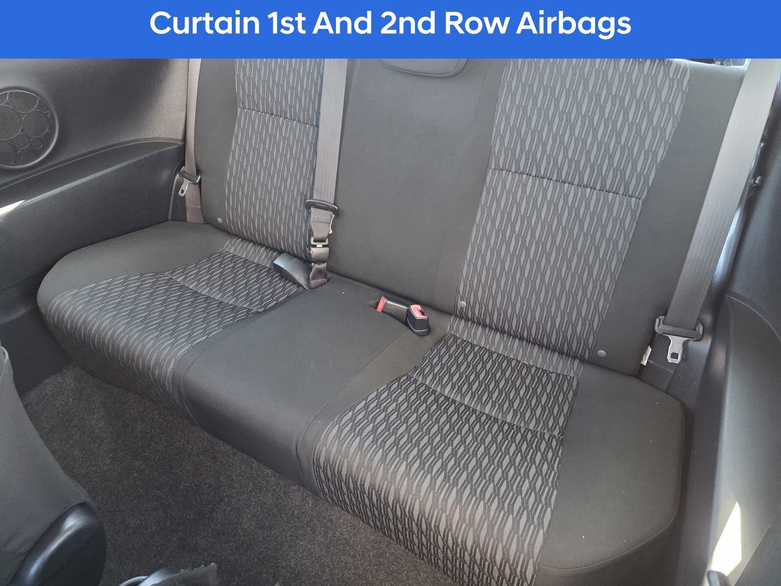 Used 2014 Toyota Yaris L image 15