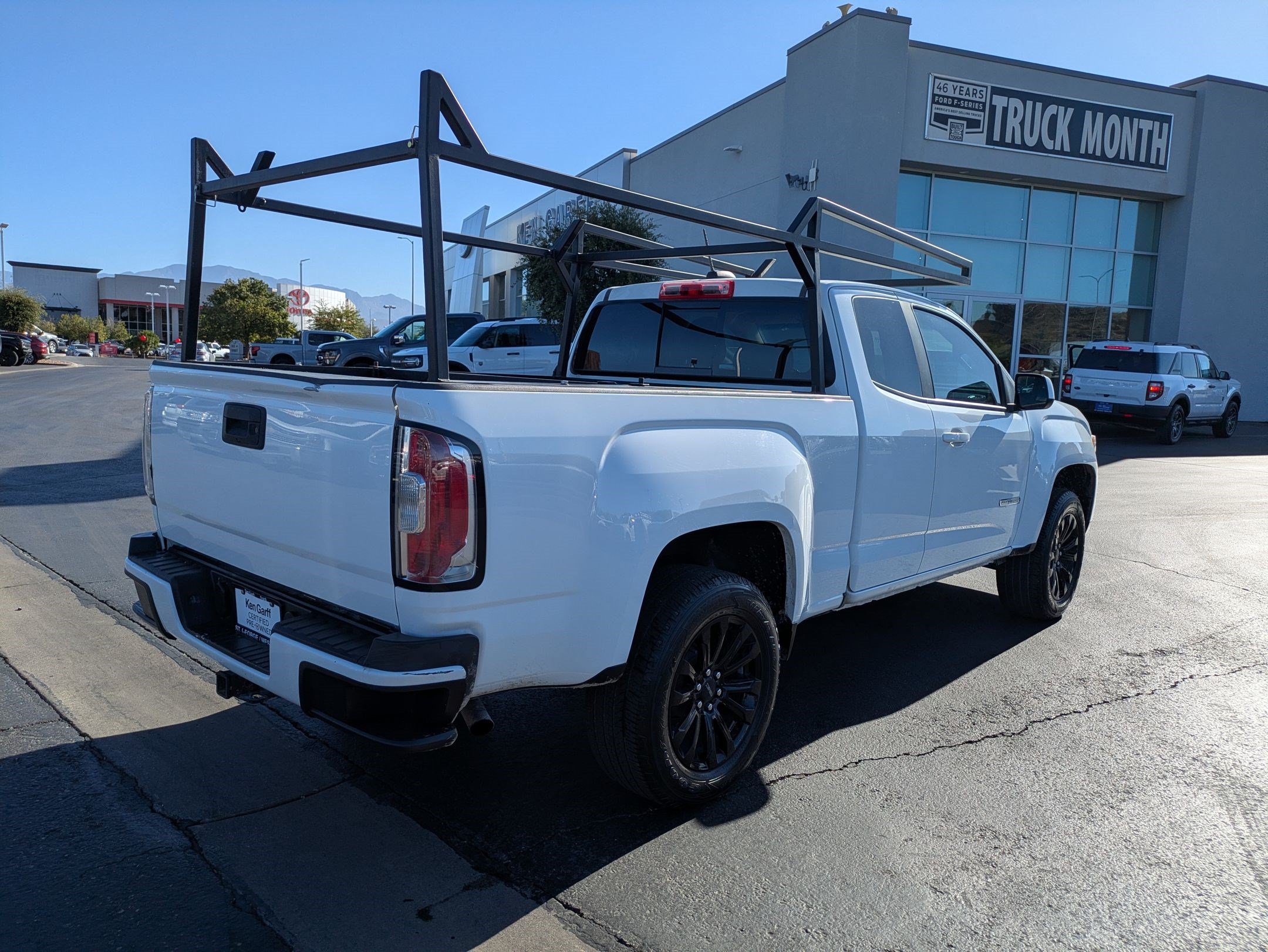 Used 2022 GMC Canyon Elevation RWD image 3
