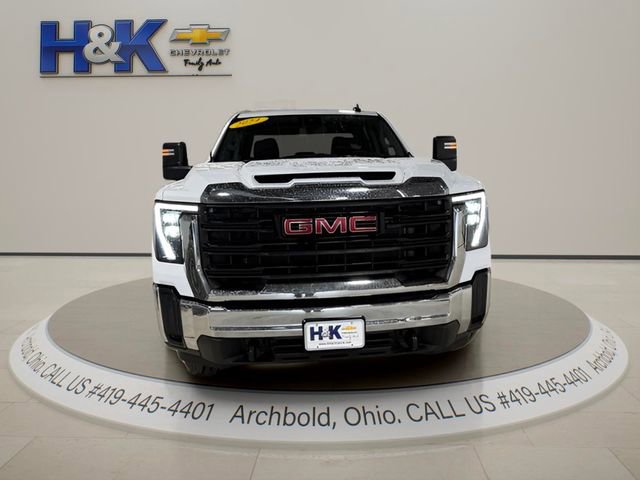 Used 2024 GMC Sierra 2500 Pro w/ Convenience Package image 2