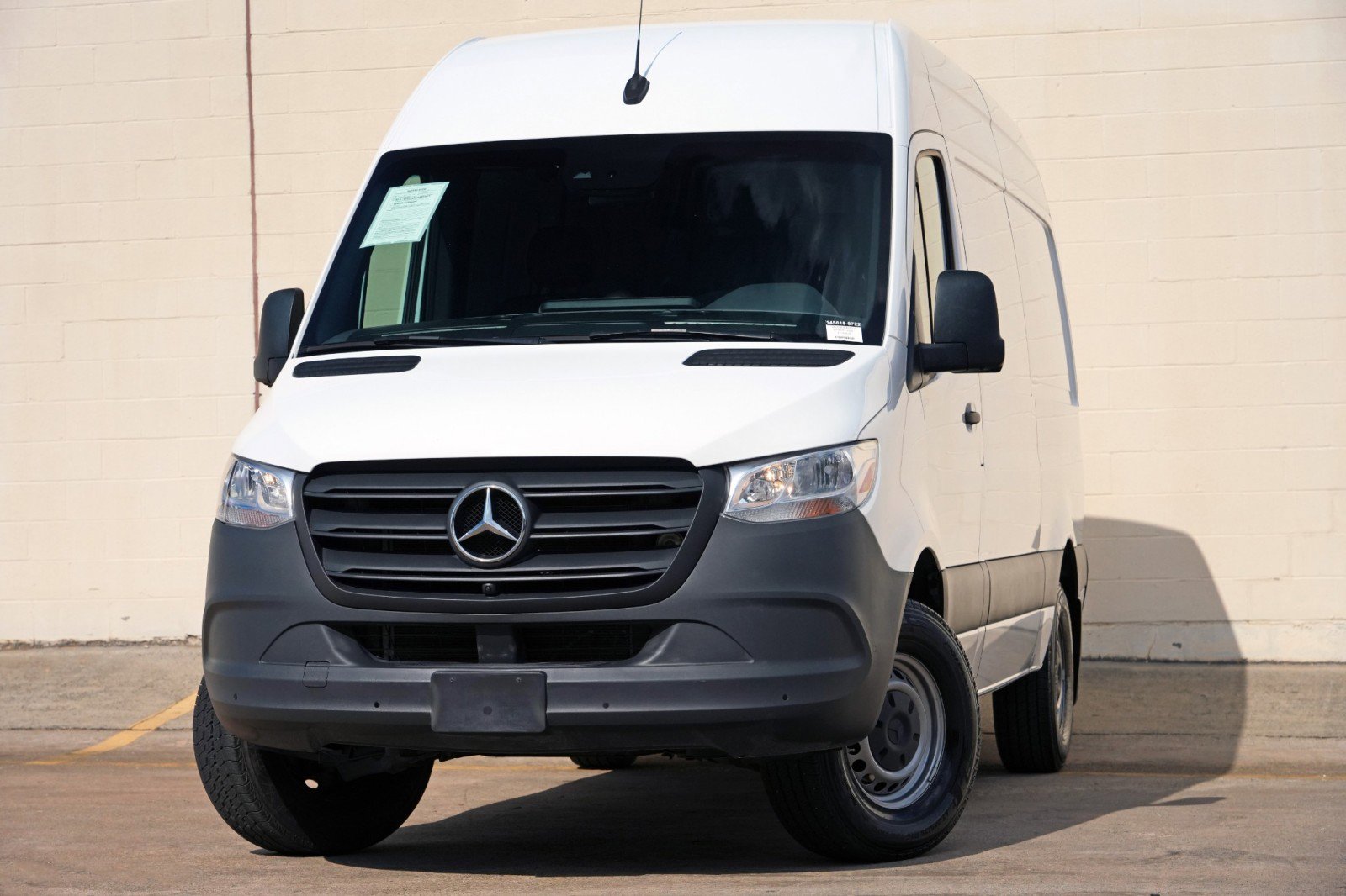 Used 2023 Mercedes-Benz Sprinter 2500 image 3