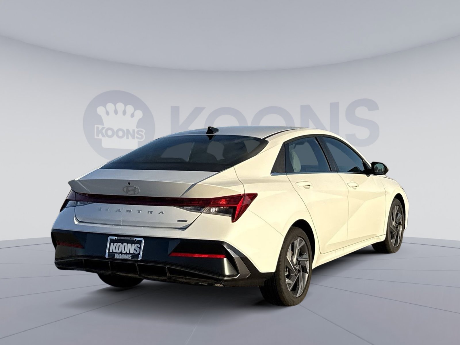 New 2025 Hyundai Elantra Limited image 7