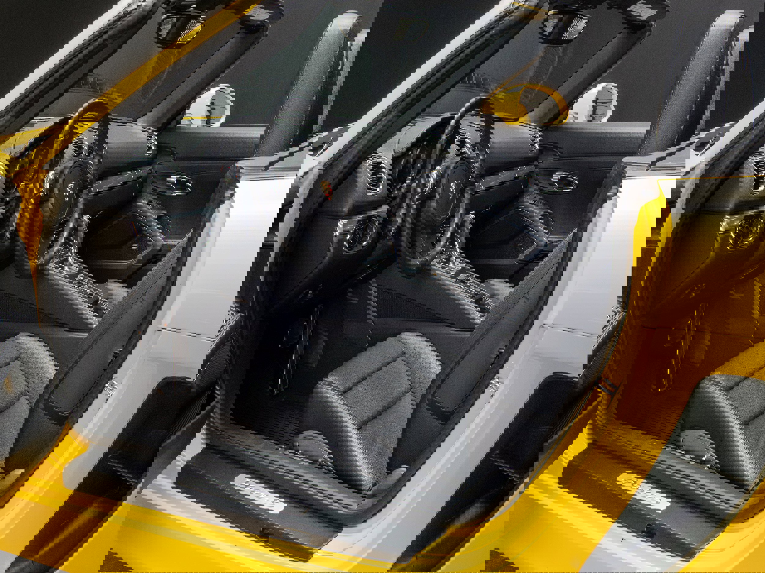 Used 2013 Porsche Boxster S image 4