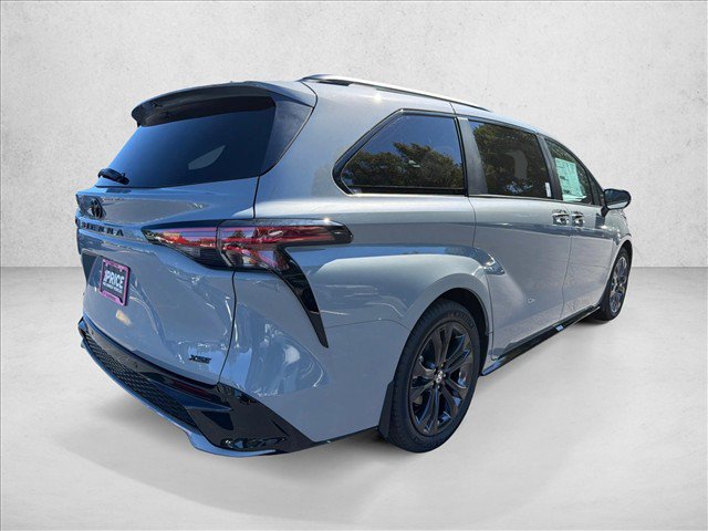 New 2026 Toyota Sienna XSE FWD image 3