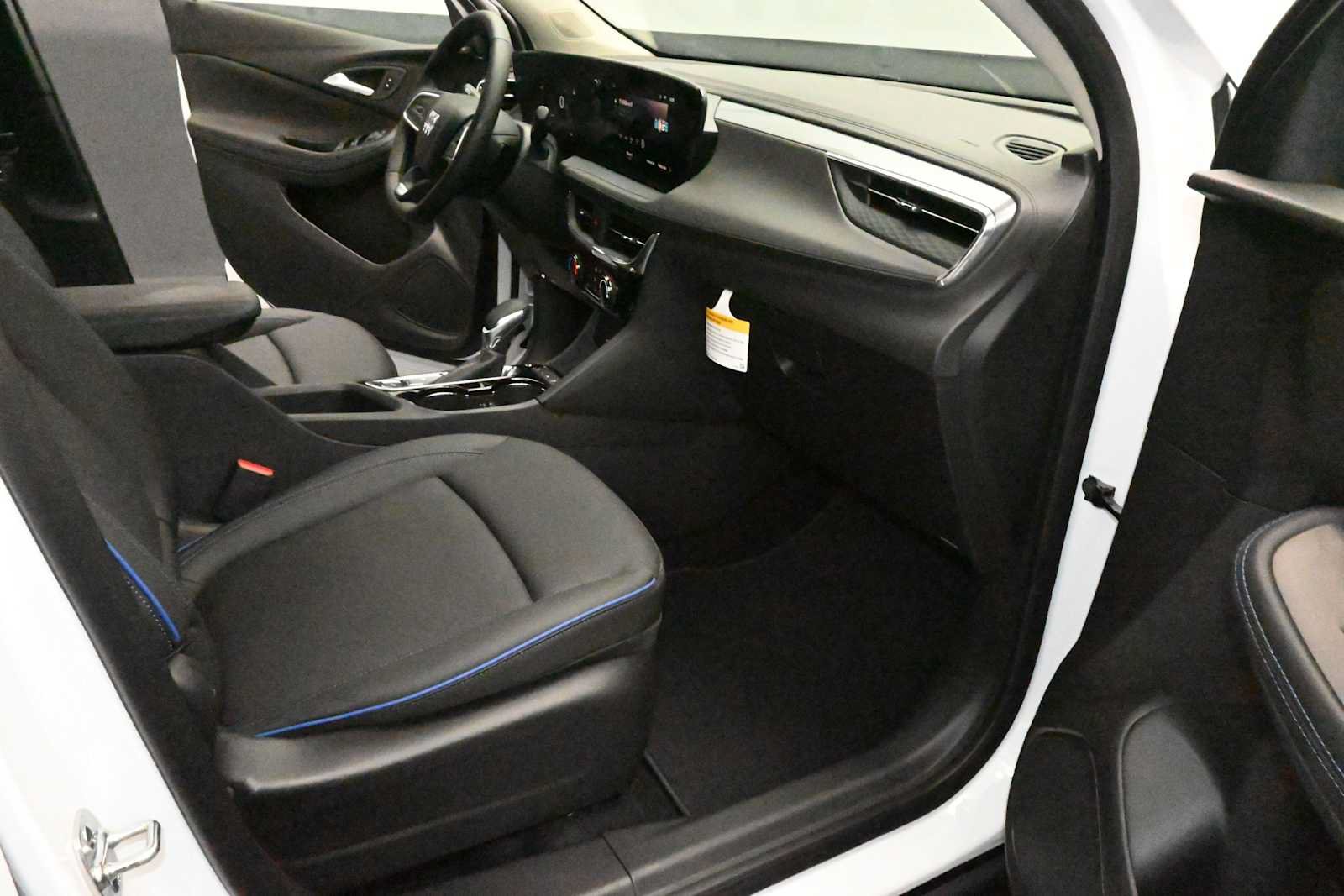 New 2026 Buick Encore GX Sport Touring w/ Comfort Package AWD/4WD image 28