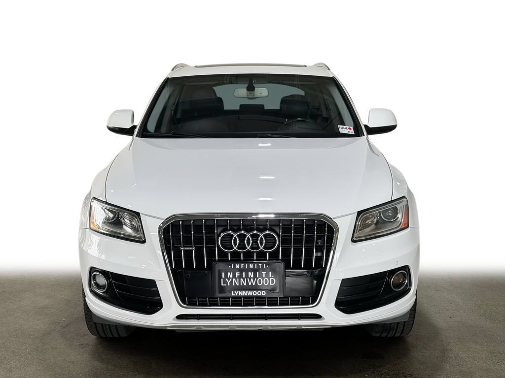Used 2017 Audi Q5 2.0T Premium Plus w/ Technology Package AWD/4WD image 2