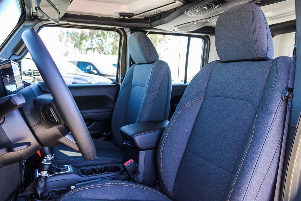 New 2026 Jeep Wrangler Unlimited Sport AWD/4WD image 18