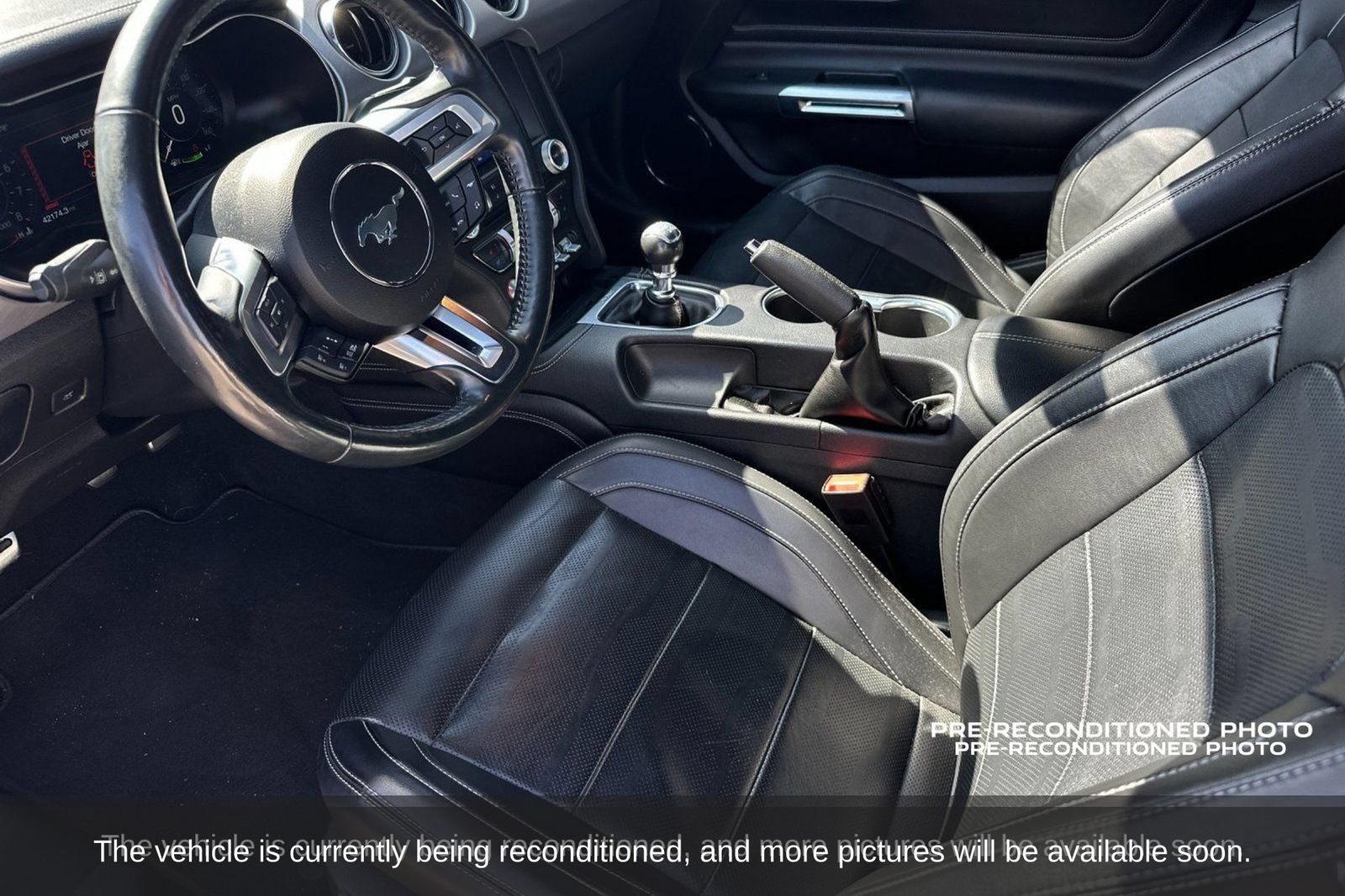 Used 2022 Ford Mustang GT Premium w/ Equipment Group 401A RWD image 11