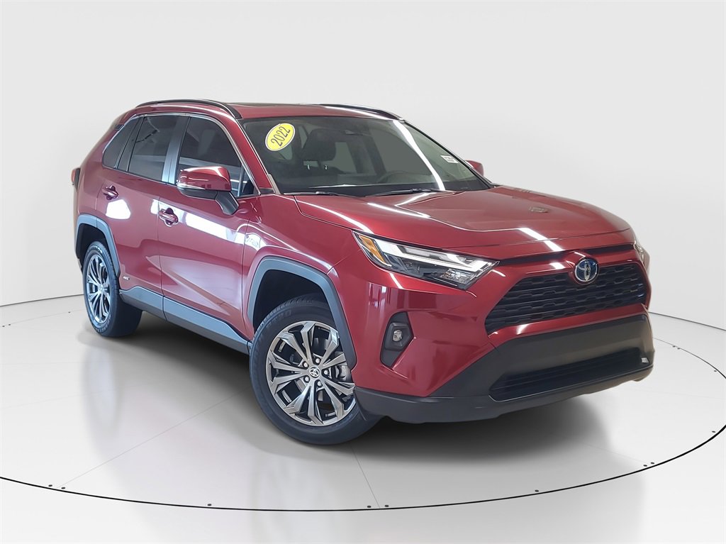 Certified 2022 Toyota RAV4 XLE Premium image 2