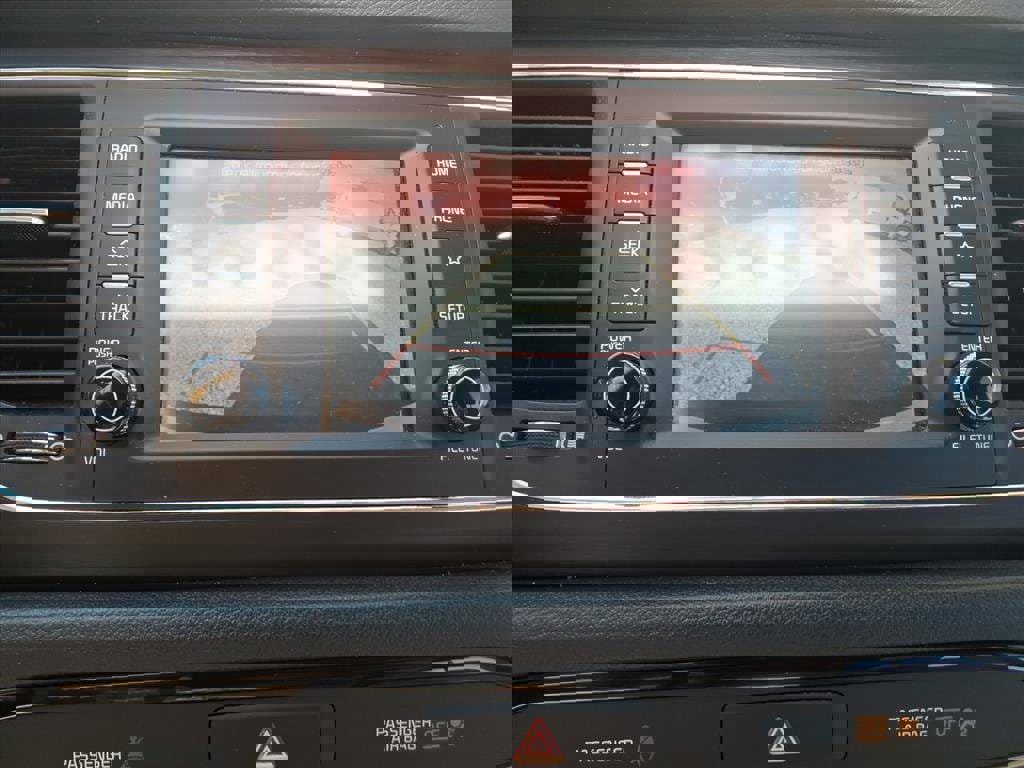 Used 2019 Kia Sedona L image 21