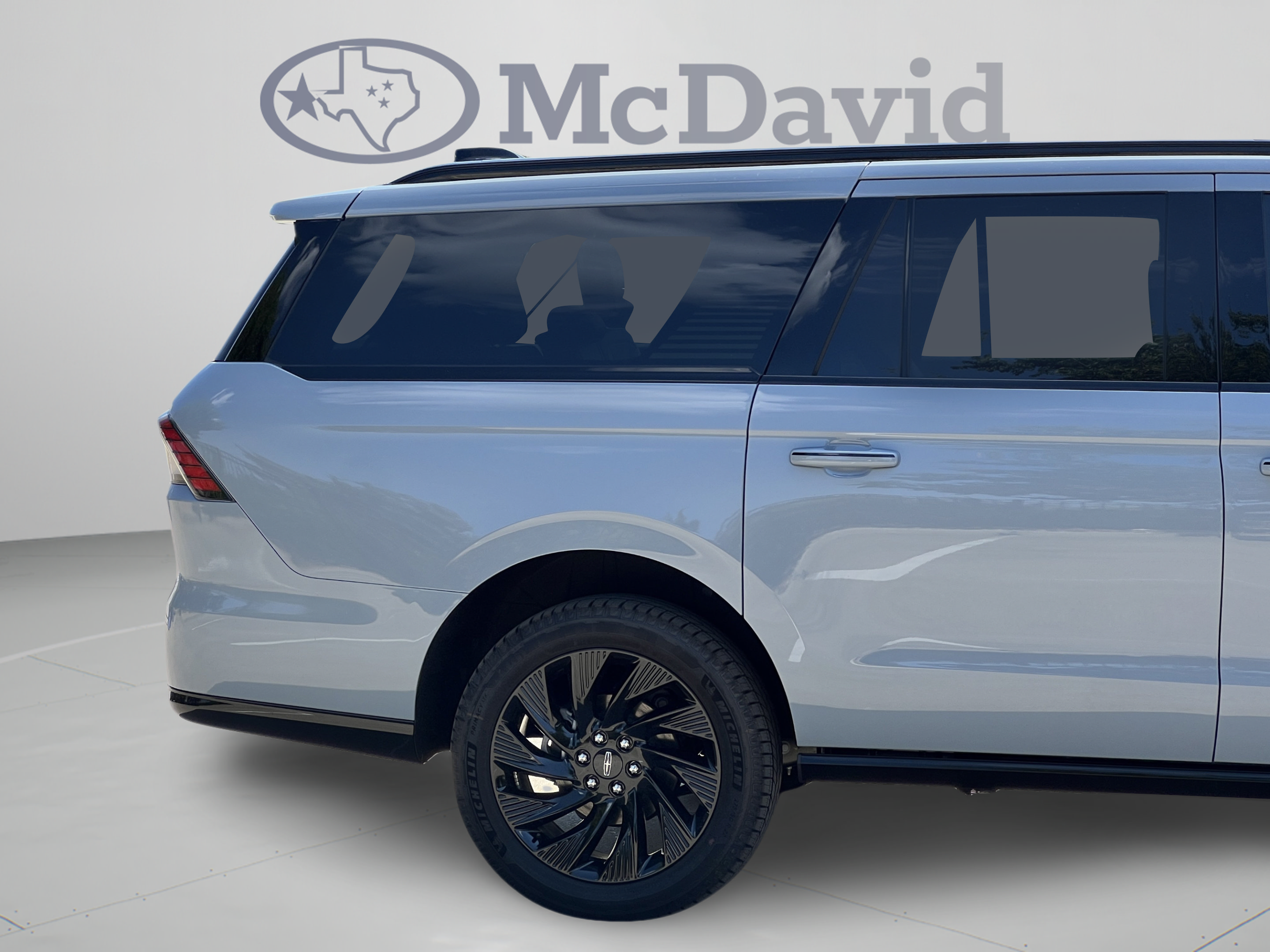 New 2026 Lincoln Navigator L Reserve w/ Jet Appearance Package AWD/4WD image 29
