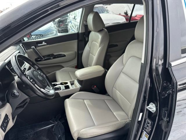Used 2020 Kia Sportage EX image 32