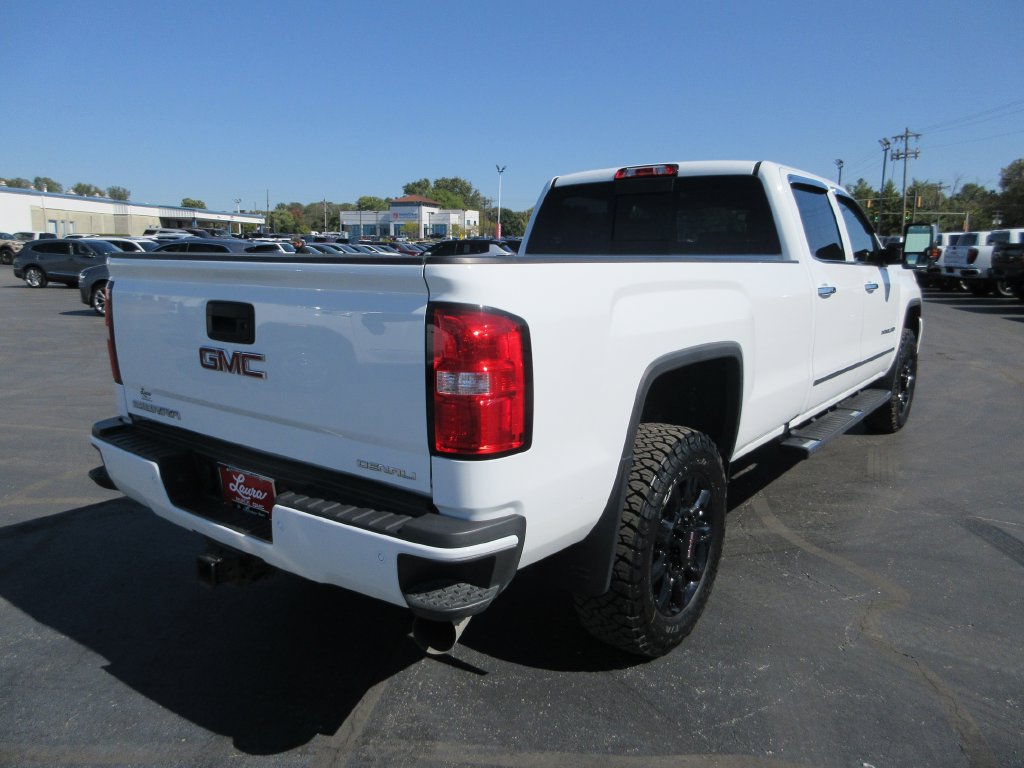 Used 2018 GMC Sierra 3500 Denali w/ Duramax Plus Package AWD/4WD image 6