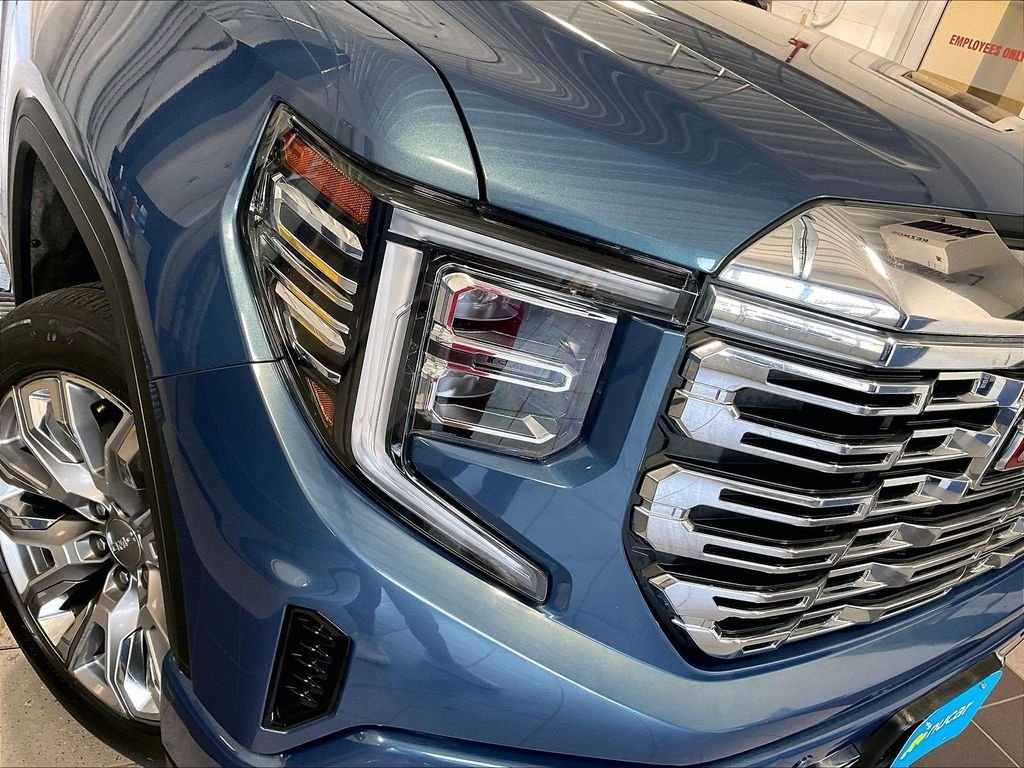 Used 2024 GMC Sierra 1500 Denali AWD/4WD image 33