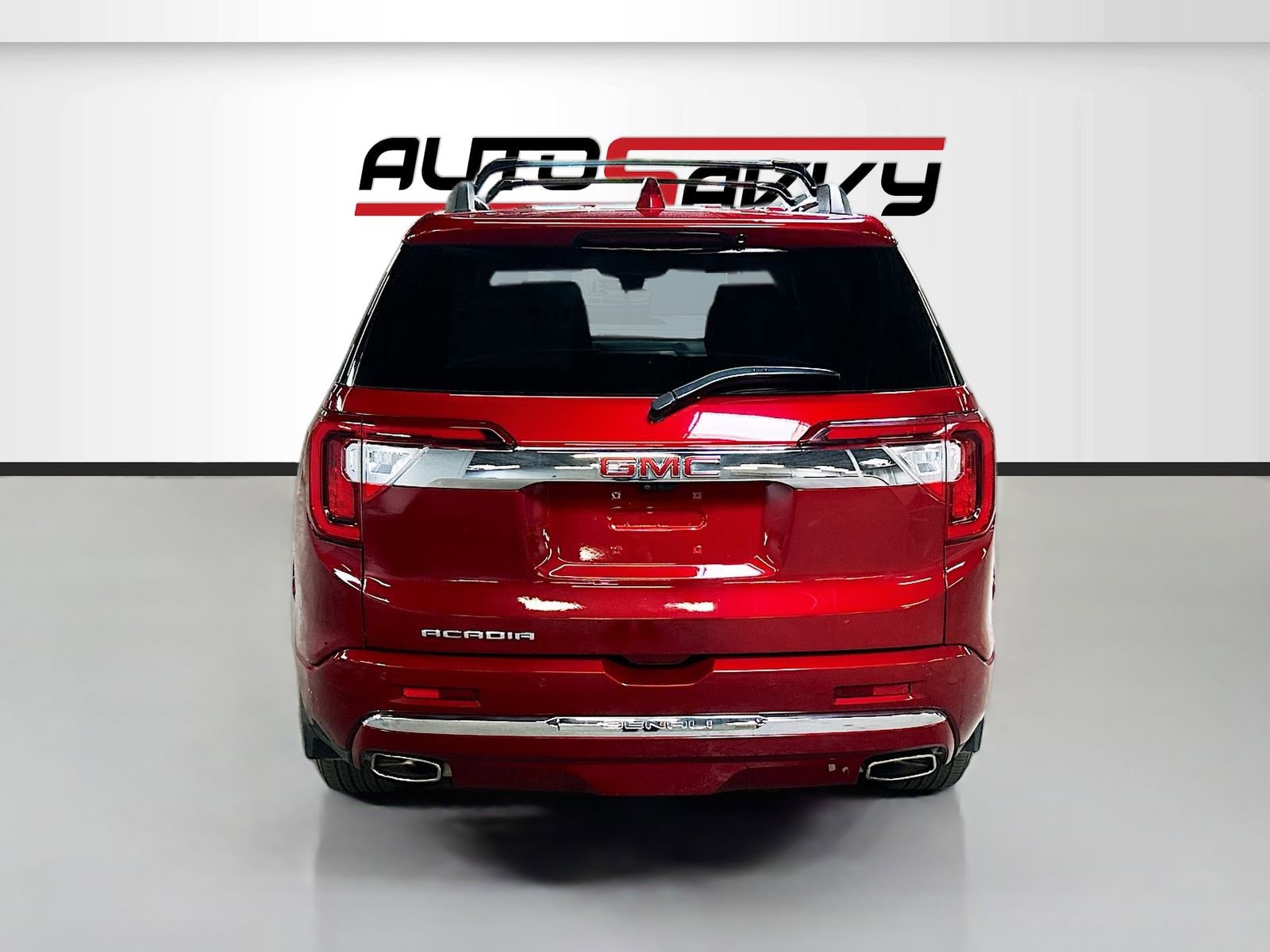 Used 2023 GMC Acadia Denali w/ Denali Technology Package AWD/4WD image 6