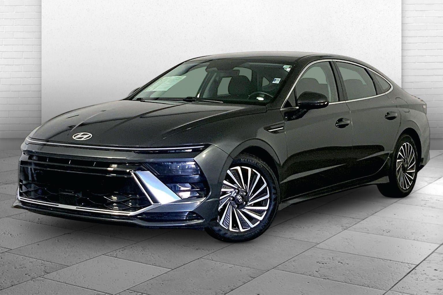 Used 2025 Hyundai Sonata SEL FWD image 12