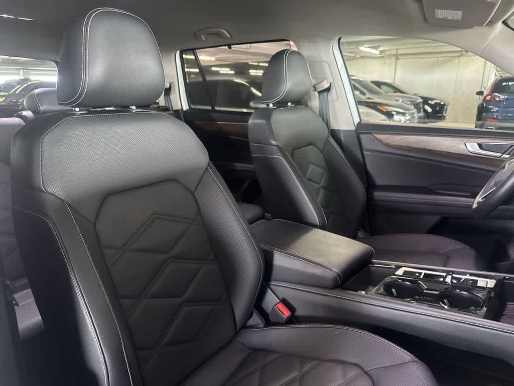 Used 2025 Volkswagen Atlas SE FWD image 28
