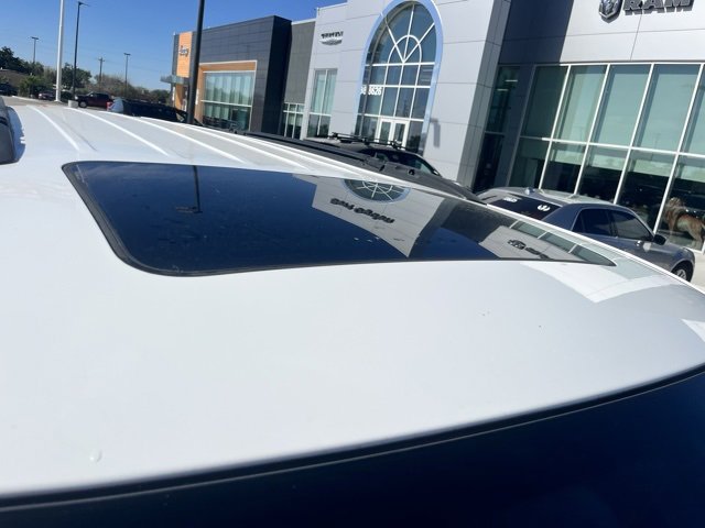 Used 2023 Dodge Durango GT image 7