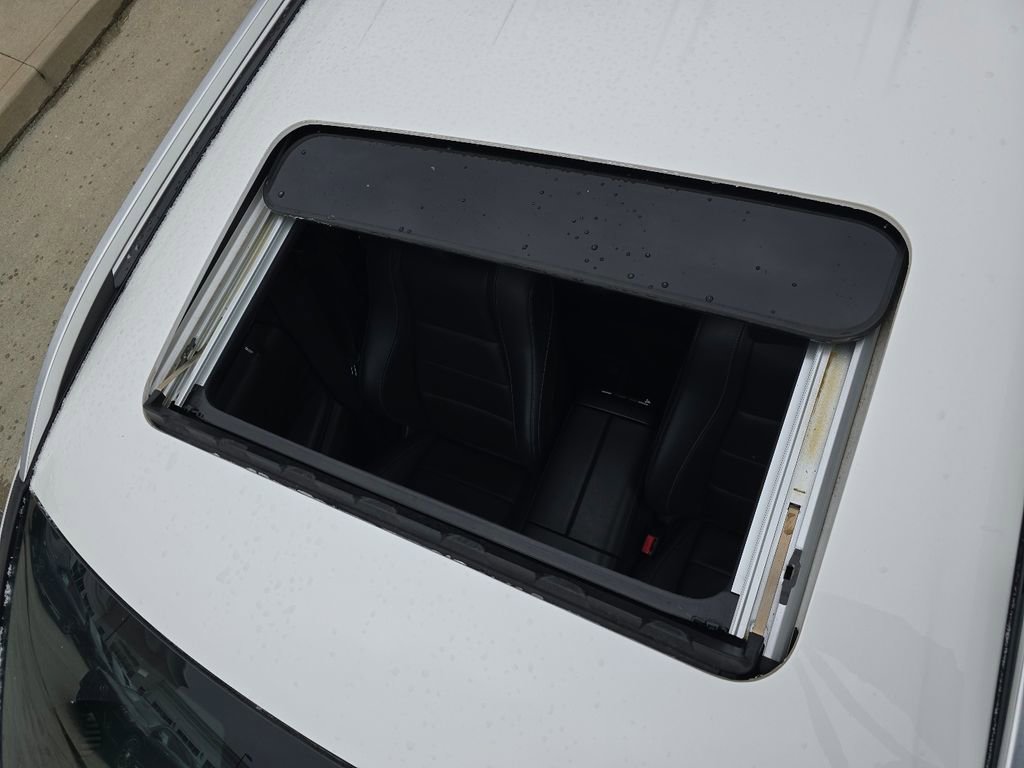 Used 2020 Mercedes-Benz GLE 350 4MATIC image 3