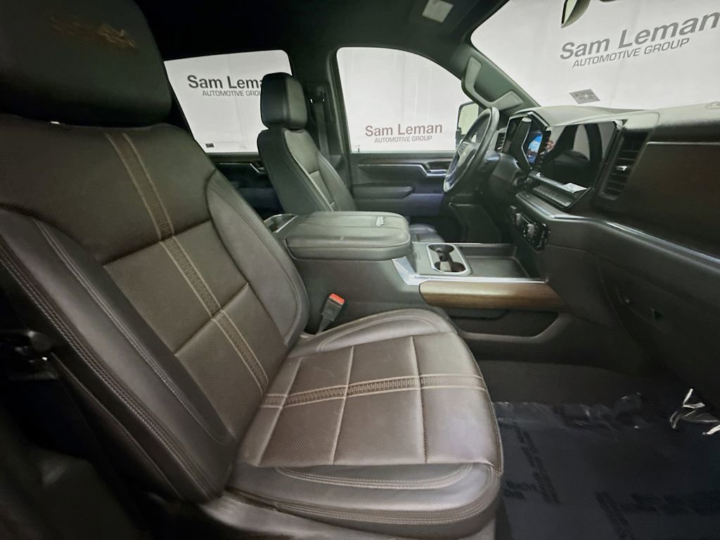 Used 2024 Chevrolet Silverado 2500 High Country image 32