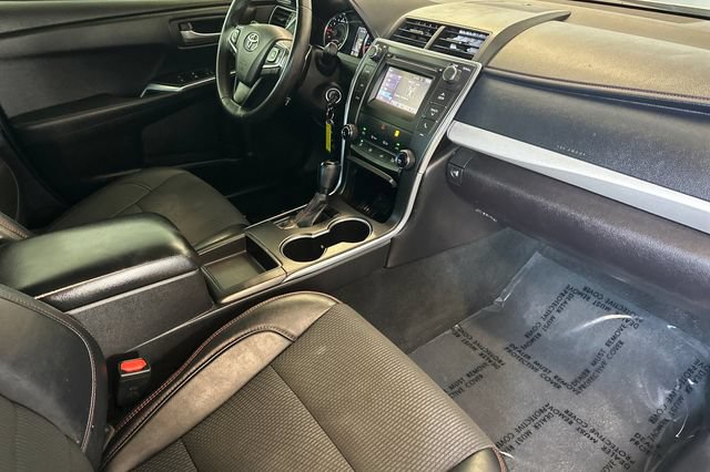 Certified 2017 Toyota Camry SE FWD image 19