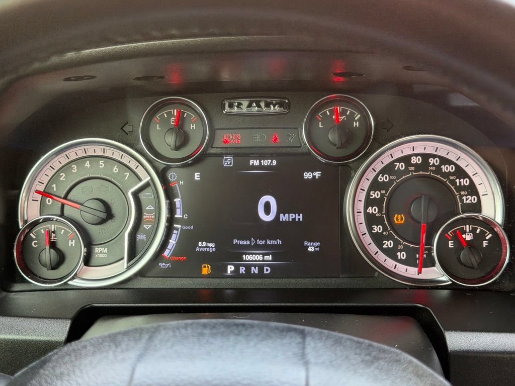 Used 2022 RAM 1500 Warlock AWD/4WD image 18