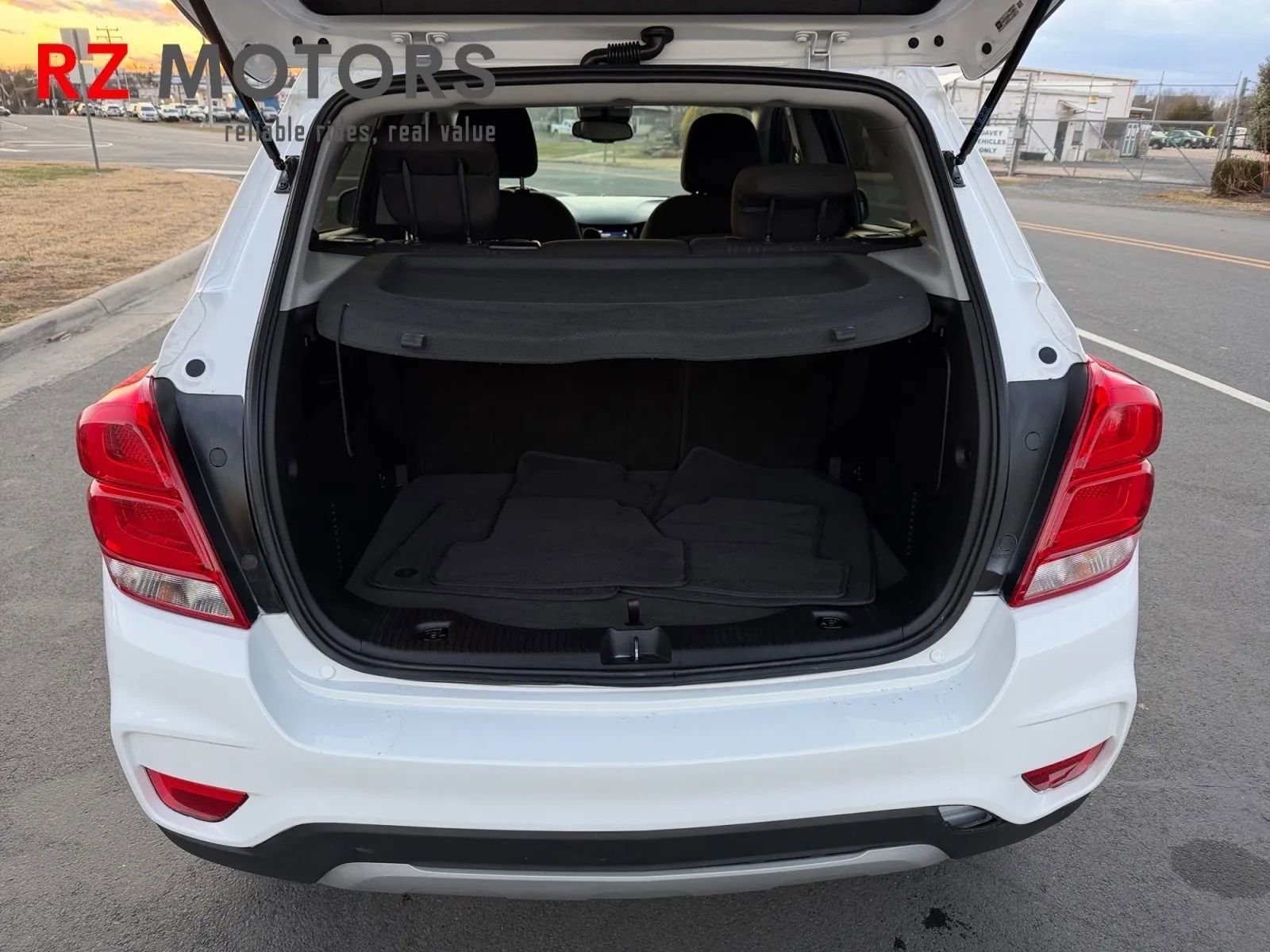 Used 2020 Chevrolet Trax LT image 17