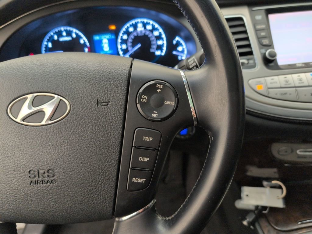 Used 2010 Hyundai Genesis 4.6 image 38