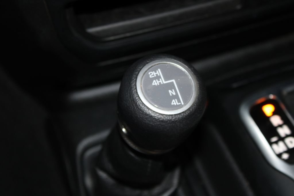 Used 2023 Jeep Wrangler Unlimited Sport AWD/4WD image 27